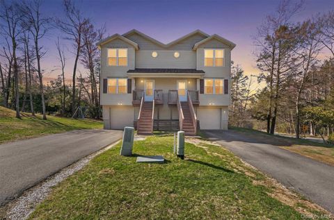 2 Deerfield Court Rock Hill NY 12775