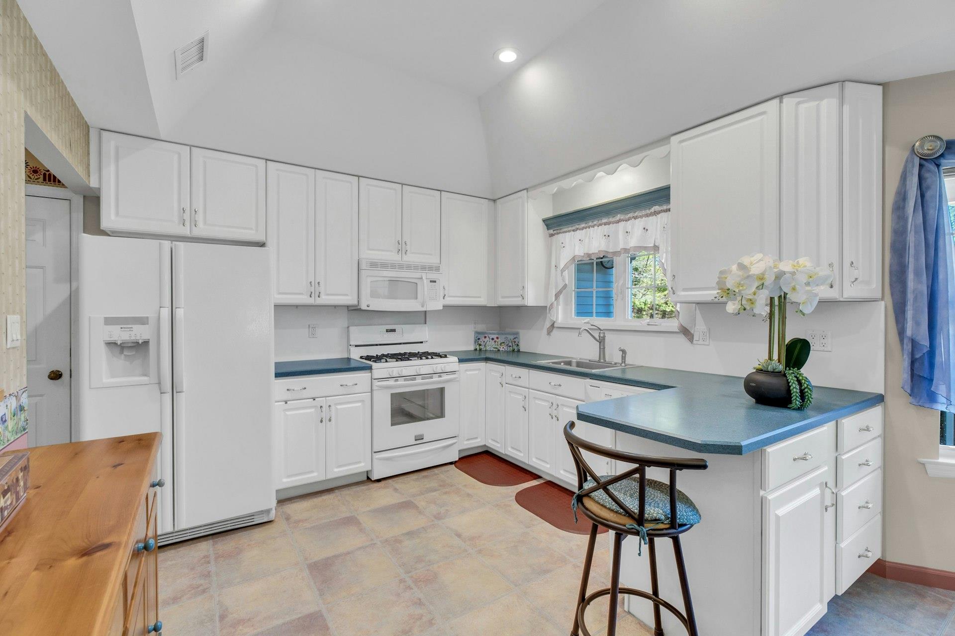 64 Paige Lane, Moriches, New York image 6