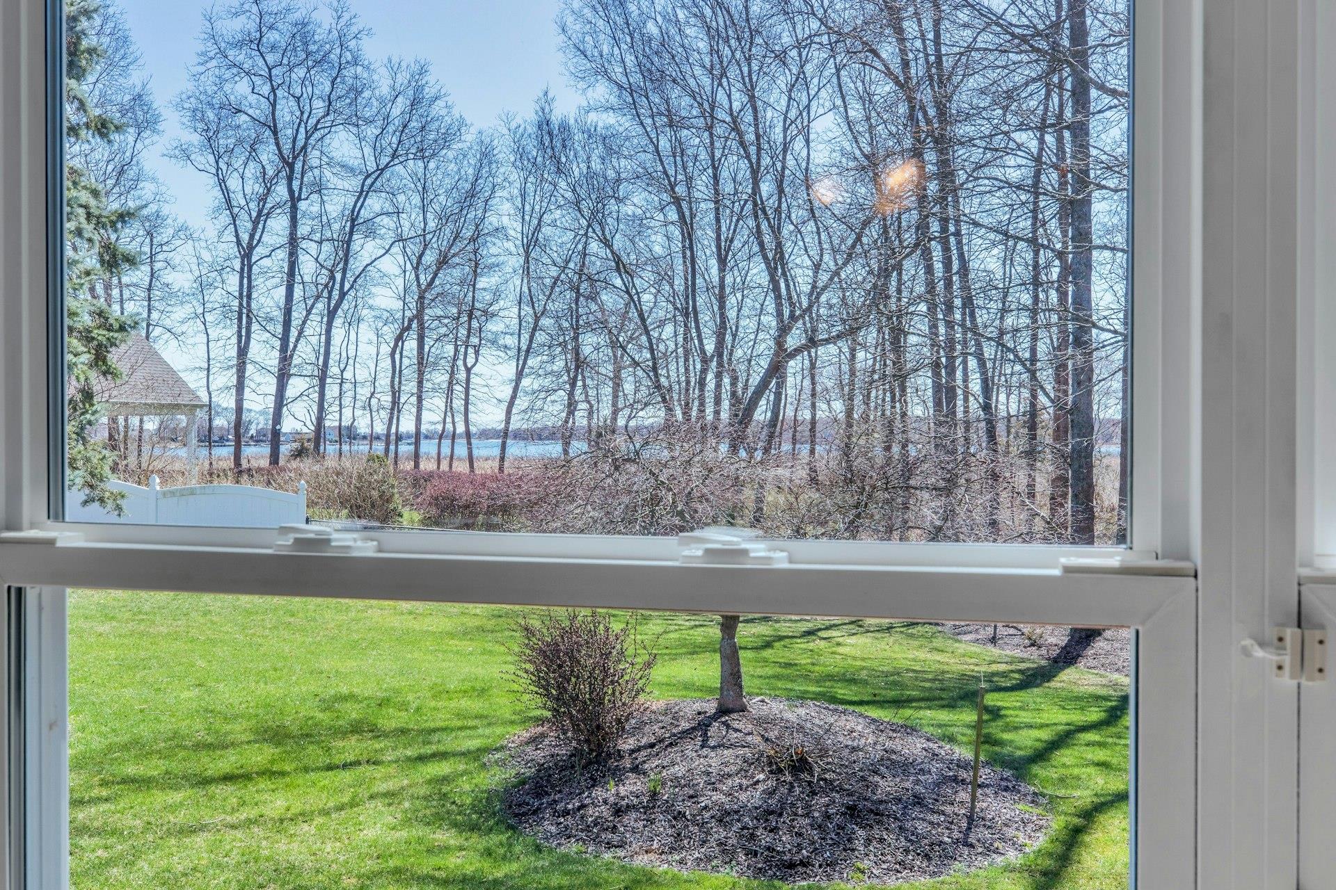 64 Paige Lane, Moriches, New York image 18
