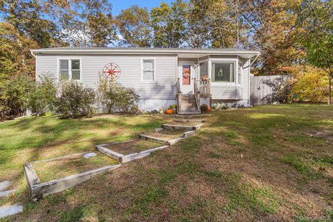 Photo of 55 Newcomb Trail, Ridge, NY 11961 (MLS # 931595)