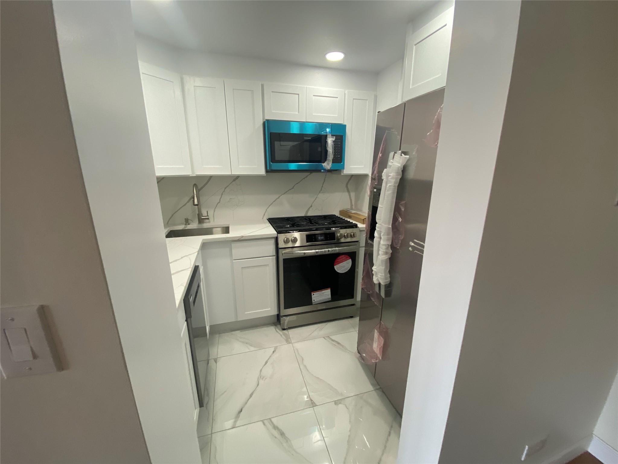 8111 45th Avenue #5K, Elmhurst, New York image 4