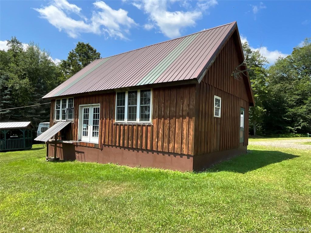 Photo of 213 Button Rd, Out of Area, NY 13438 (MLS # 922546)