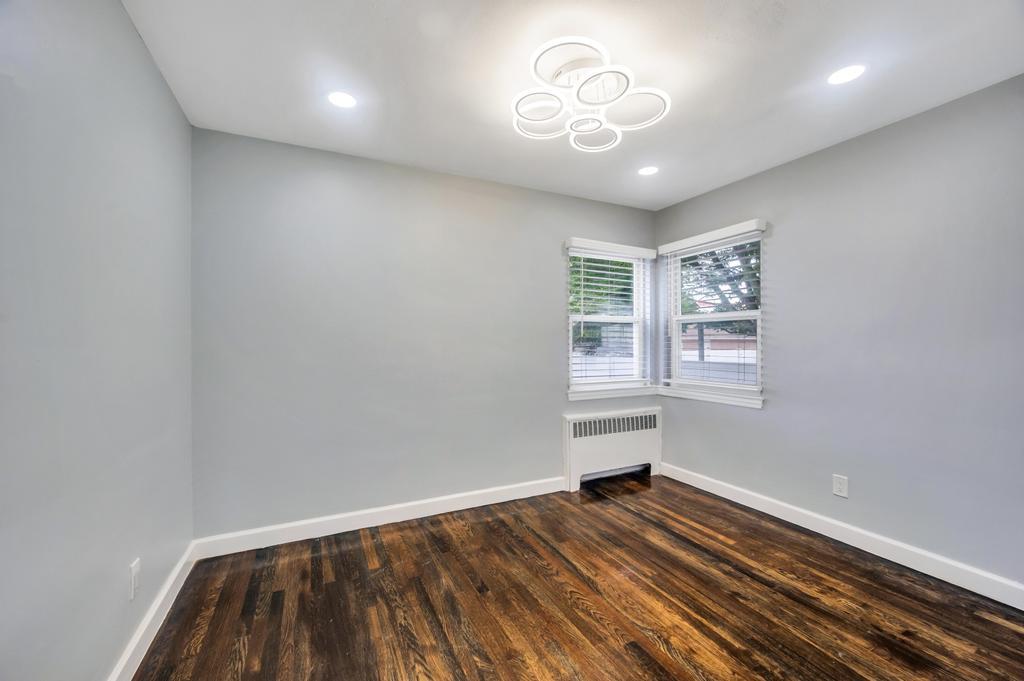 20 Fairfax Street, Valley Stream, New York image 13