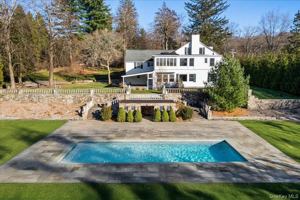 Photo of 83 Somerstown Road, Ossining, NY 10562 (MLS # 942815)