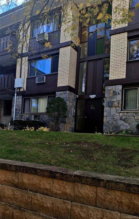 Homes For Sale - 250 North Main Street #F20<br/> Spring Valley, NY 10977