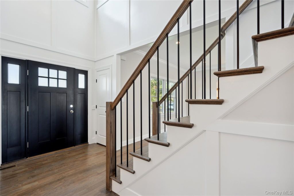 Photo of 102 Boston Avenue, Massapequa, NY 11758 (MLS # 877702)