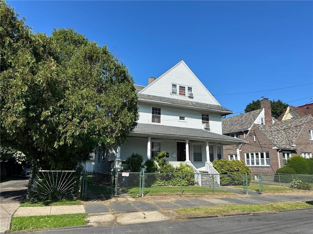 S 9th Avenue, Mount Vernon, New York - 1 Bedrooms  
1 Bathrooms  
4 Rooms - 