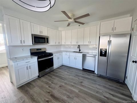 Photo of 70 Burlington Avenue, Deer Park, NY 11729 (MLS # 986161)