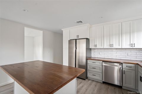 Photo of 1269 Dekoven Street, Rockville Centre, NY 11570 (MLS # 929824) Photo of 1269 Dekoven Street, Rockville Centre, NY 11570 (MLS # 929824)