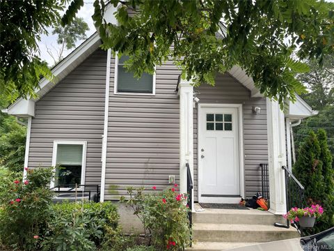 Homes For Sale - 16 Oak Avenue<br/> Riverhead, NY 11901