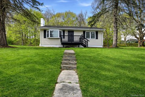 Homes For Sale - 68 Hillcrest Drive<br/> Poughkeepsie, NY 12603