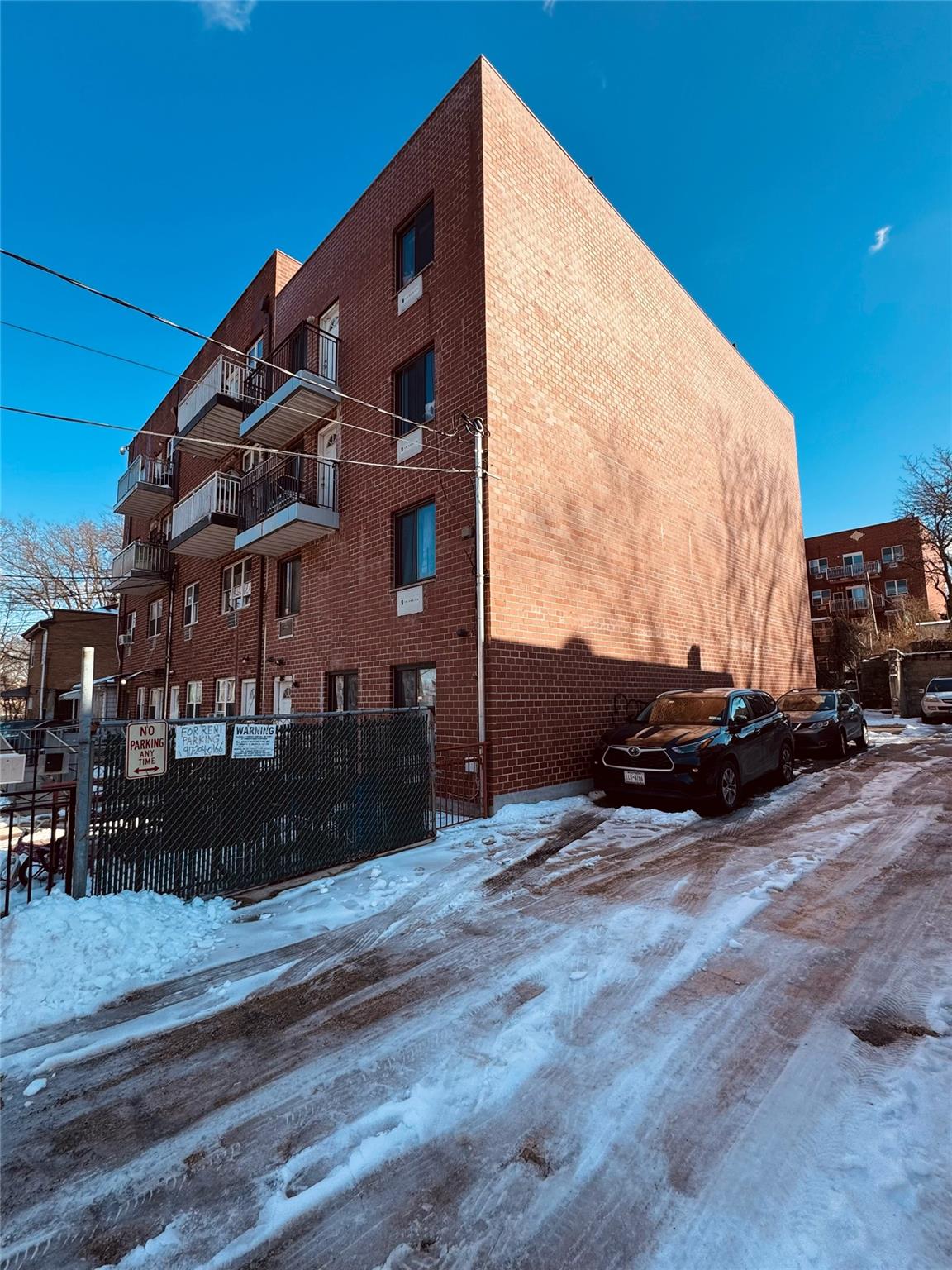 112-42 38 Avenue