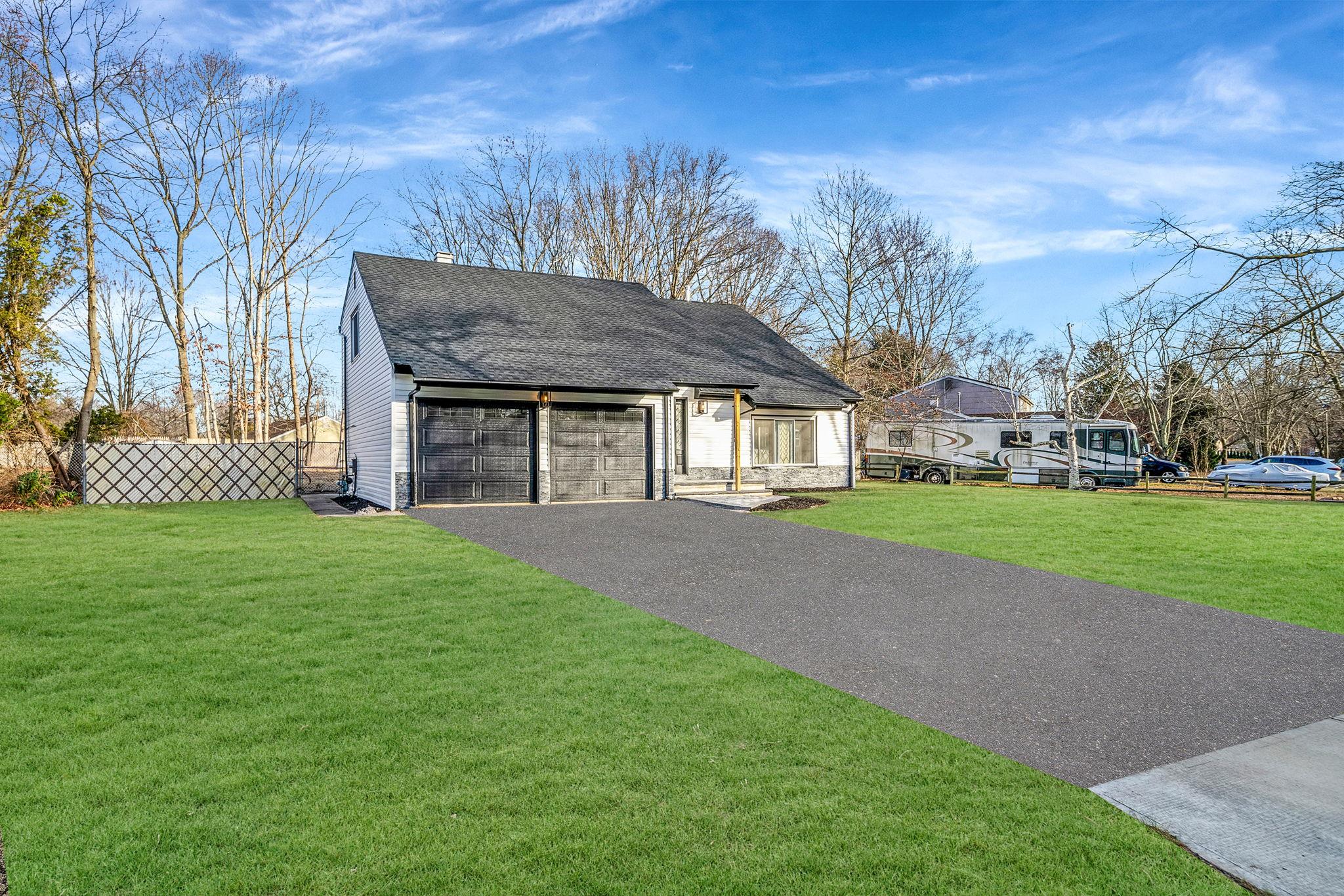 124 Sequoia Drive, Brookhaven, New York image 3