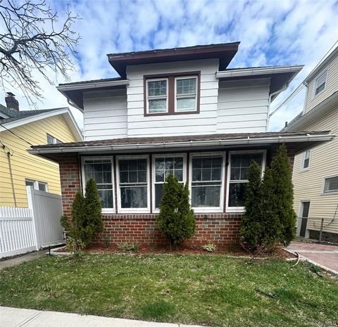 Homes For Sale - 59 Ramsey Avenue<br/> Yonkers, NY 10701