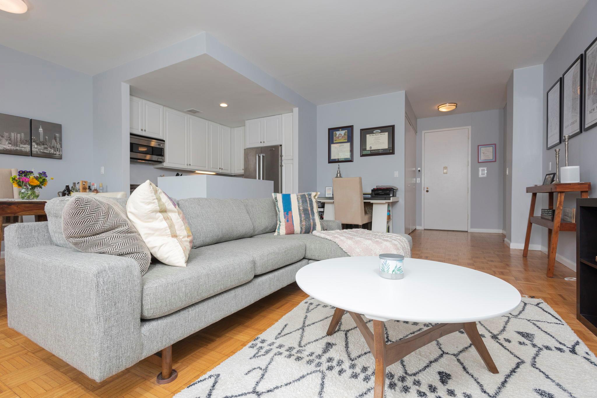 35 N Chatsworth Avenue 5Q