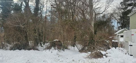 Vacant Land For Sale - 16 Hickory Street<br/> Wyandanch, NY 11798