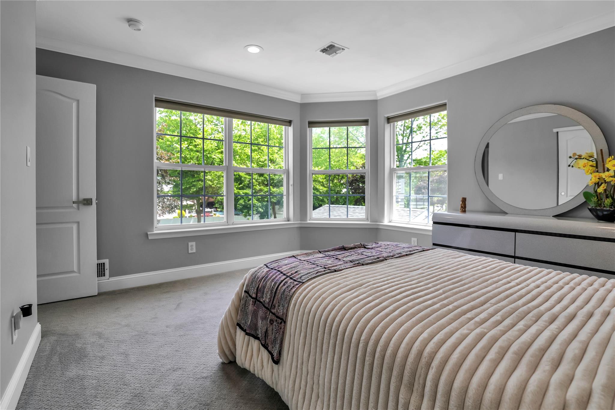 8 Wisteria Lane, Lake Grove, New York image 28