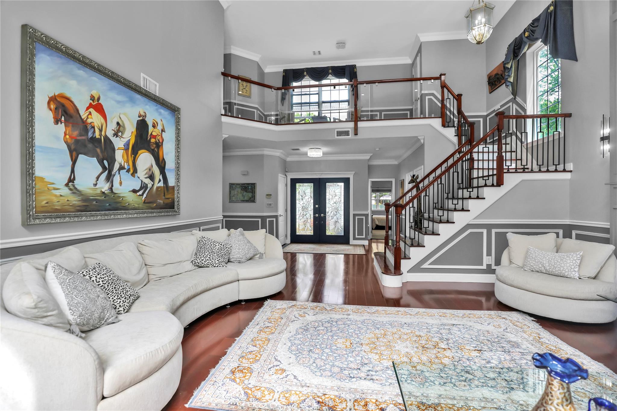 8 Wisteria Lane, Lake Grove, New York image 2