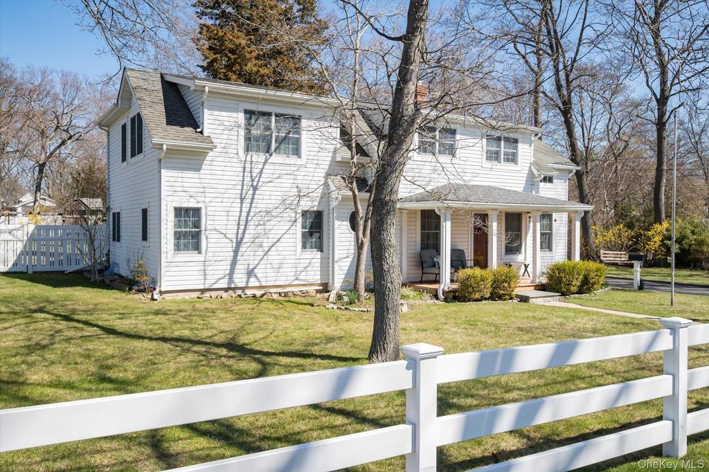 Photo of 119 7th Street, Saint James, NY 11780 (MLS # 981603)