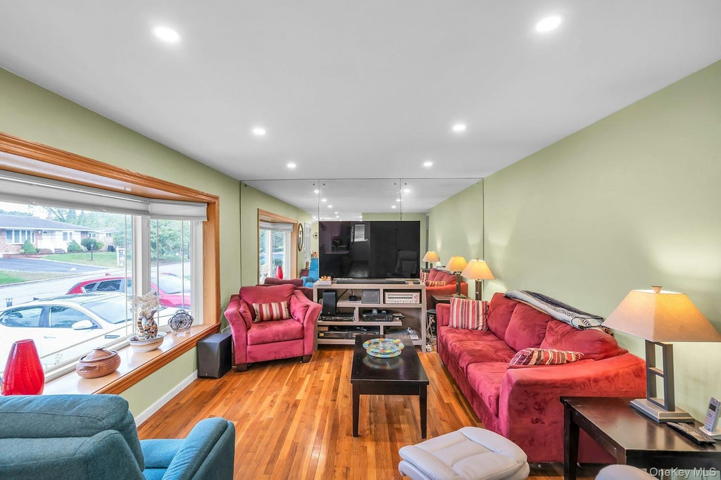 Photo of 10 Fruitwood Lane, Commack, NY 11725 (MLS # 1062514)