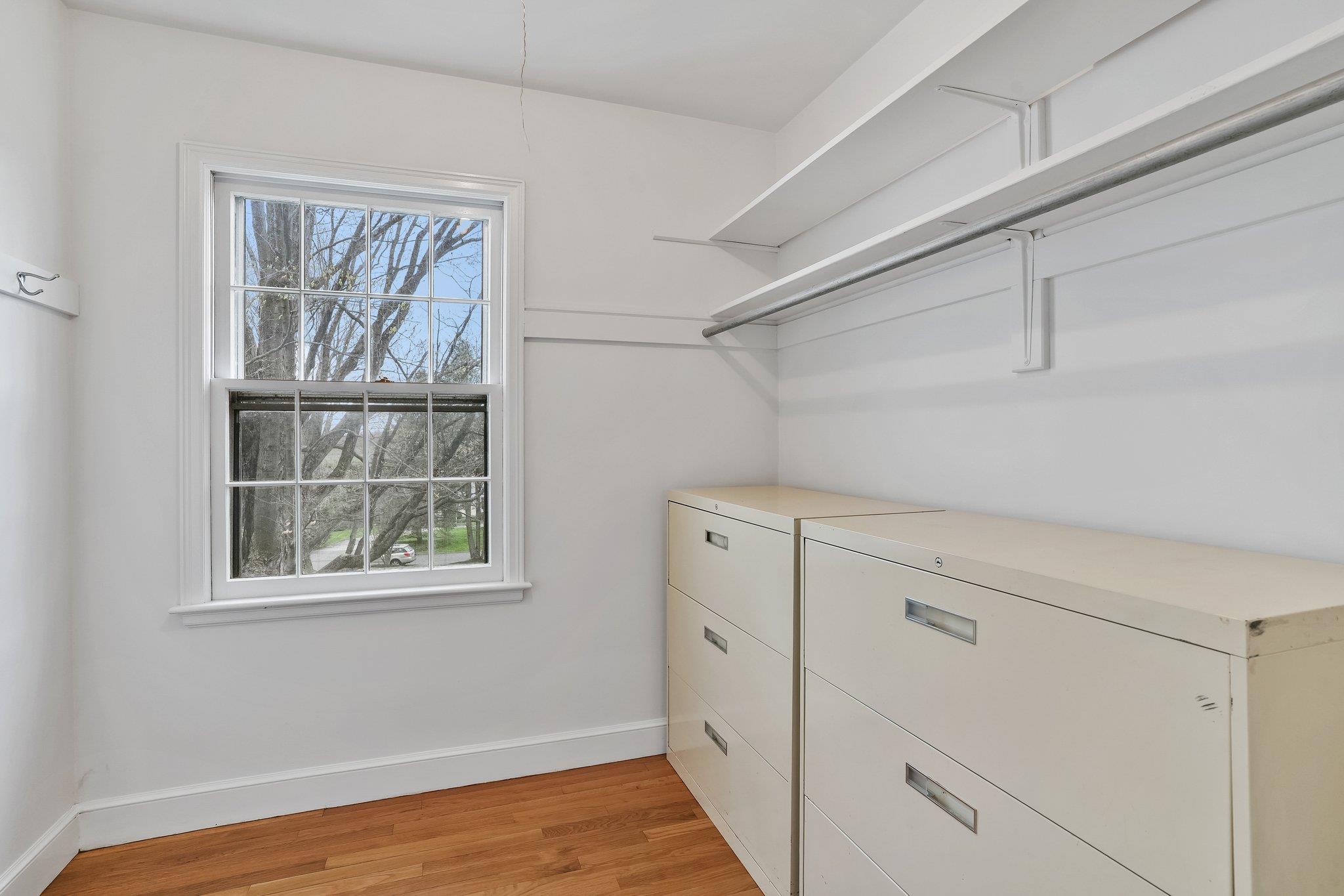 23 Round Hill Road, Chappaqua, New York image 22