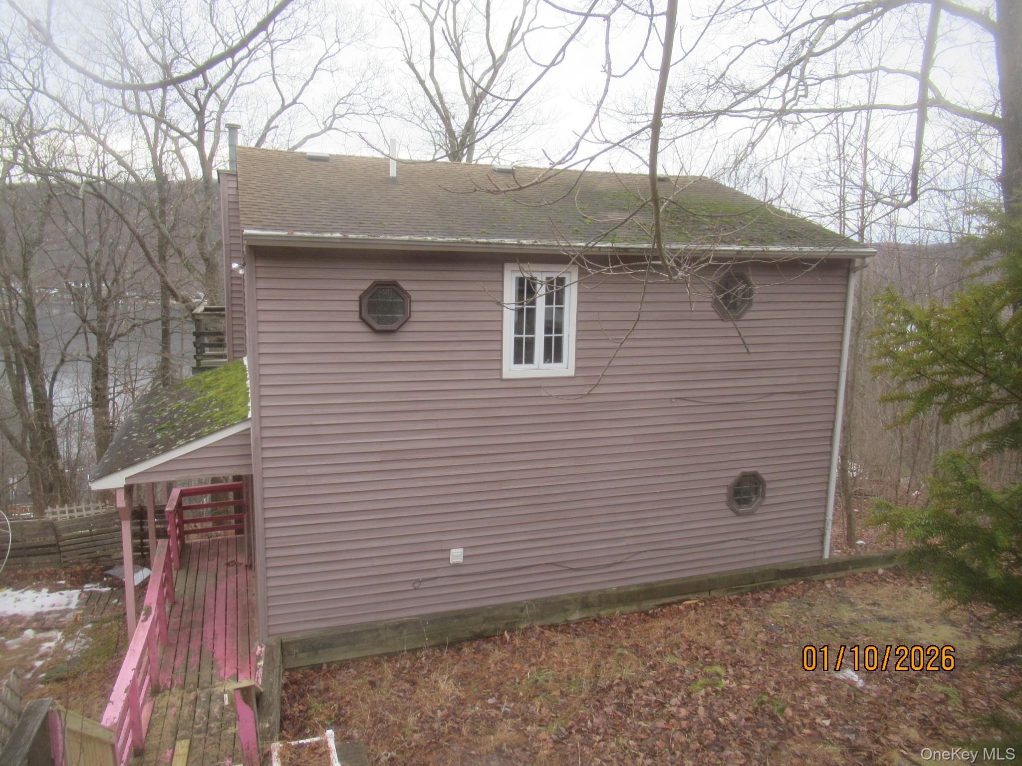 70 Deer Trail N