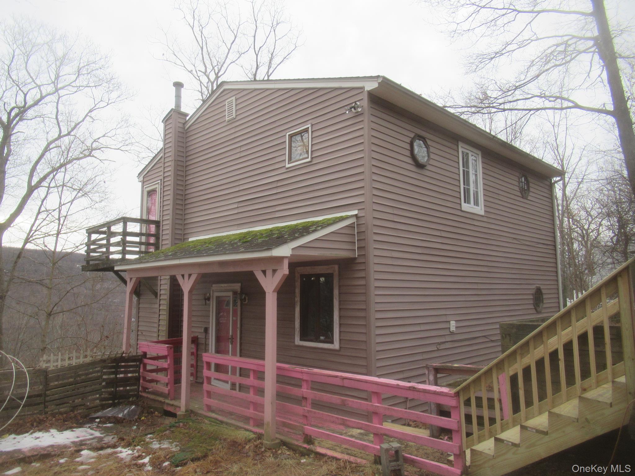 70 Deer Trail N