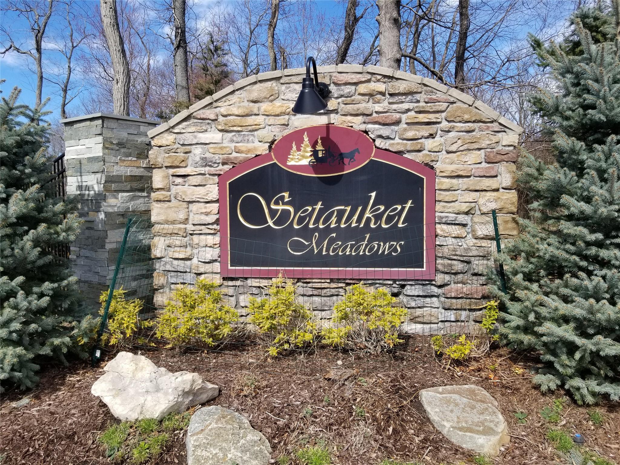 10 NE Emilys Way, East Setauket, New York image 1