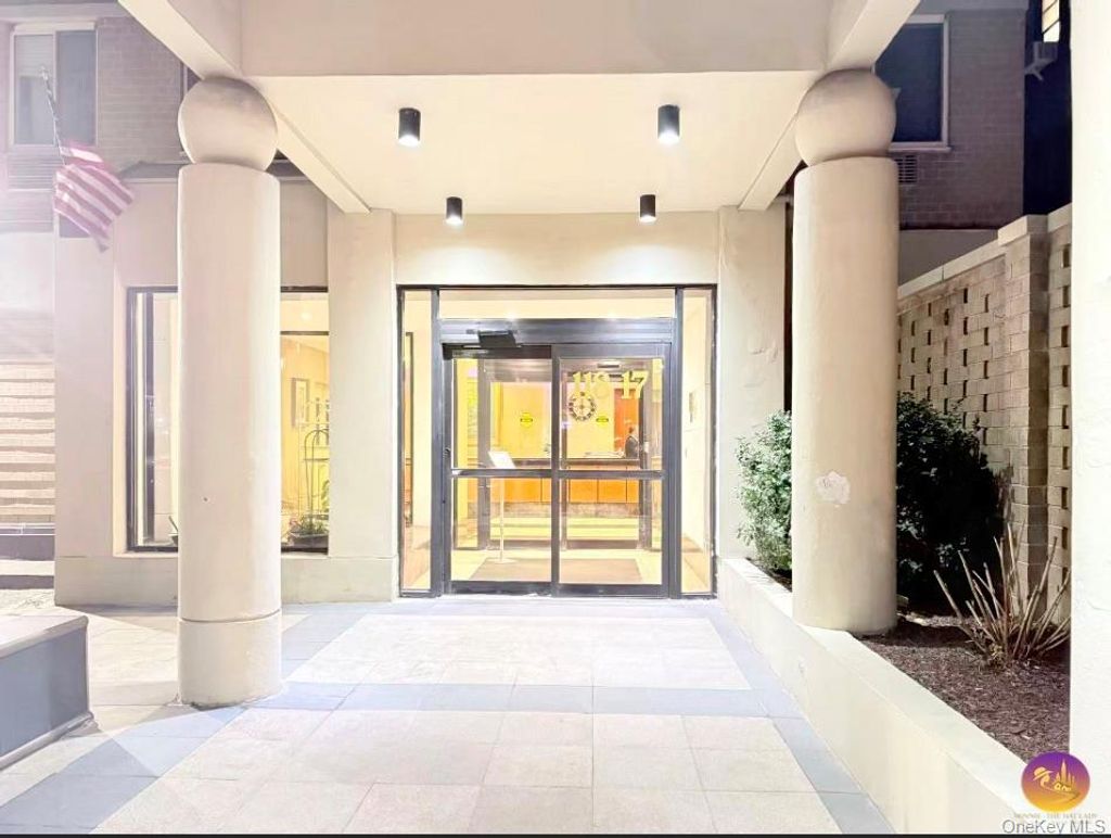 Photo of 11817 Union Street #14J, Forest Hills, NY 11357 (MLS # 977596)