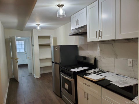 Apartment For Rent - 4369 Furman Avenue<br/> Bronx County, Bronx, NY 10466