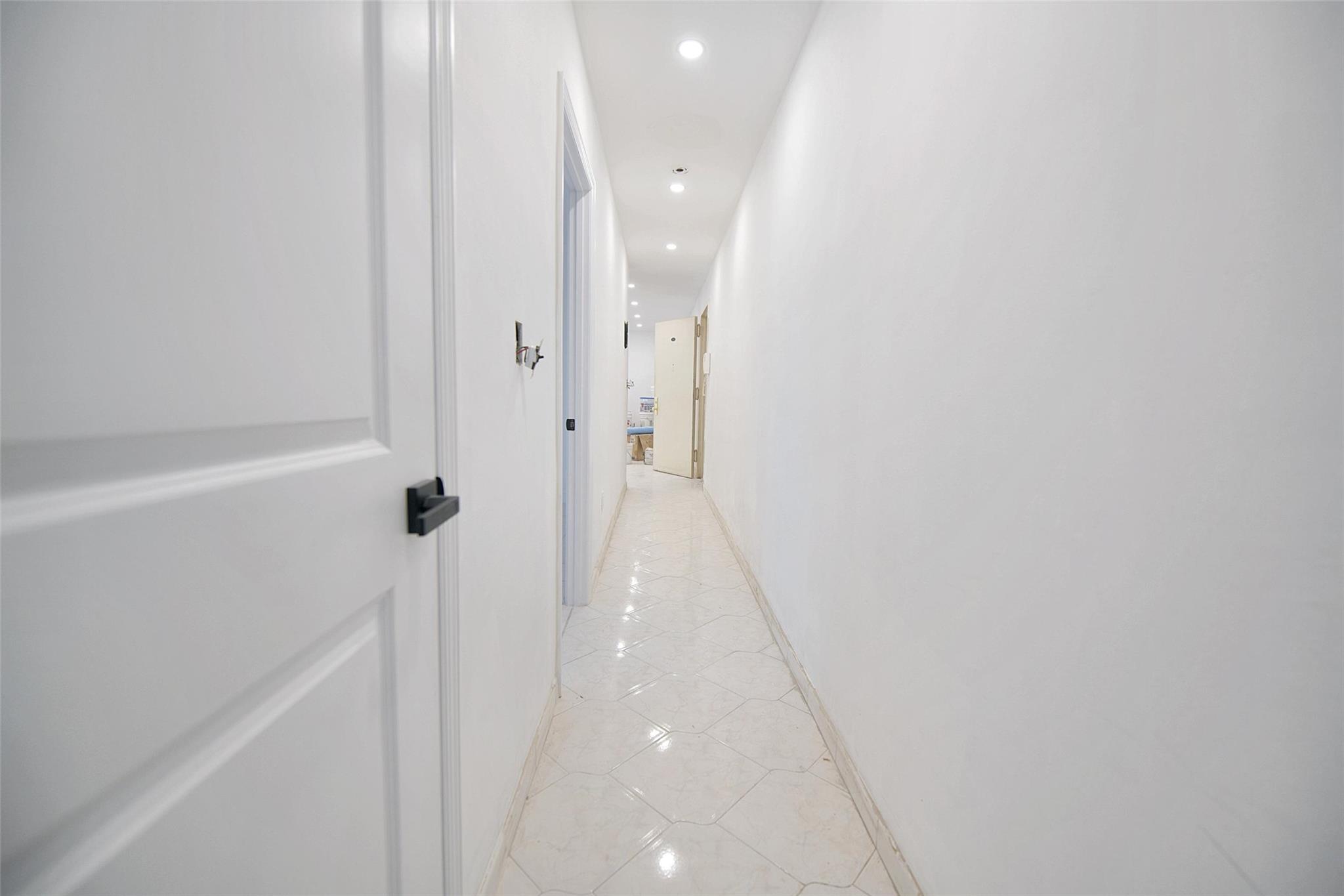 7252 Metropolitan Avenue #2B, Middle Village, New York image 2