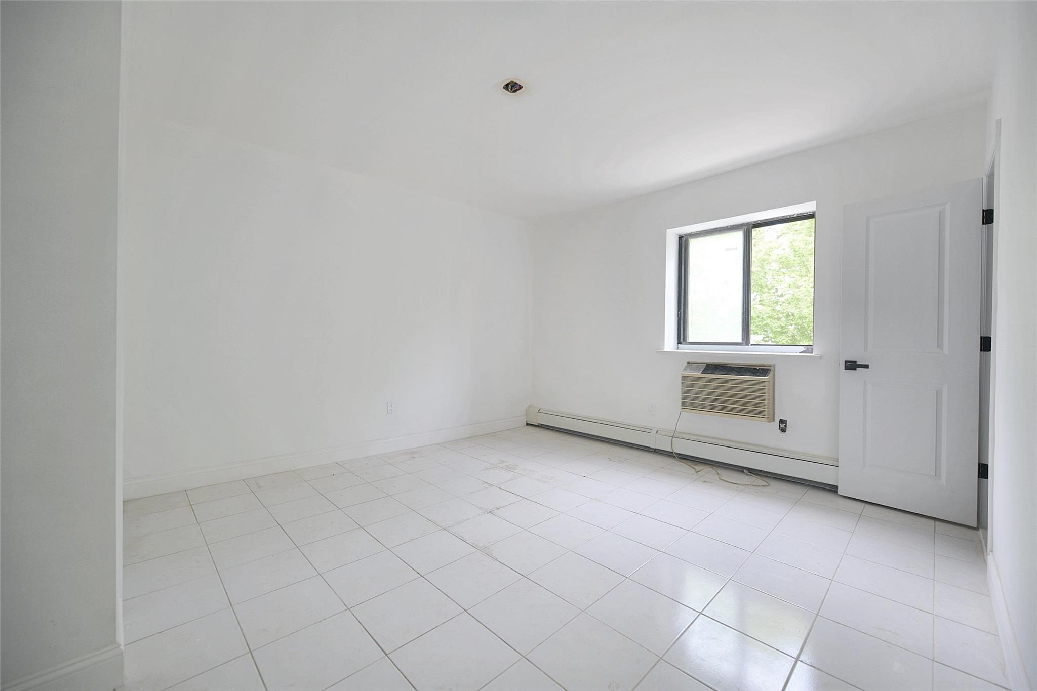 7252 Metropolitan Avenue #2B, Middle Village, New York image 4