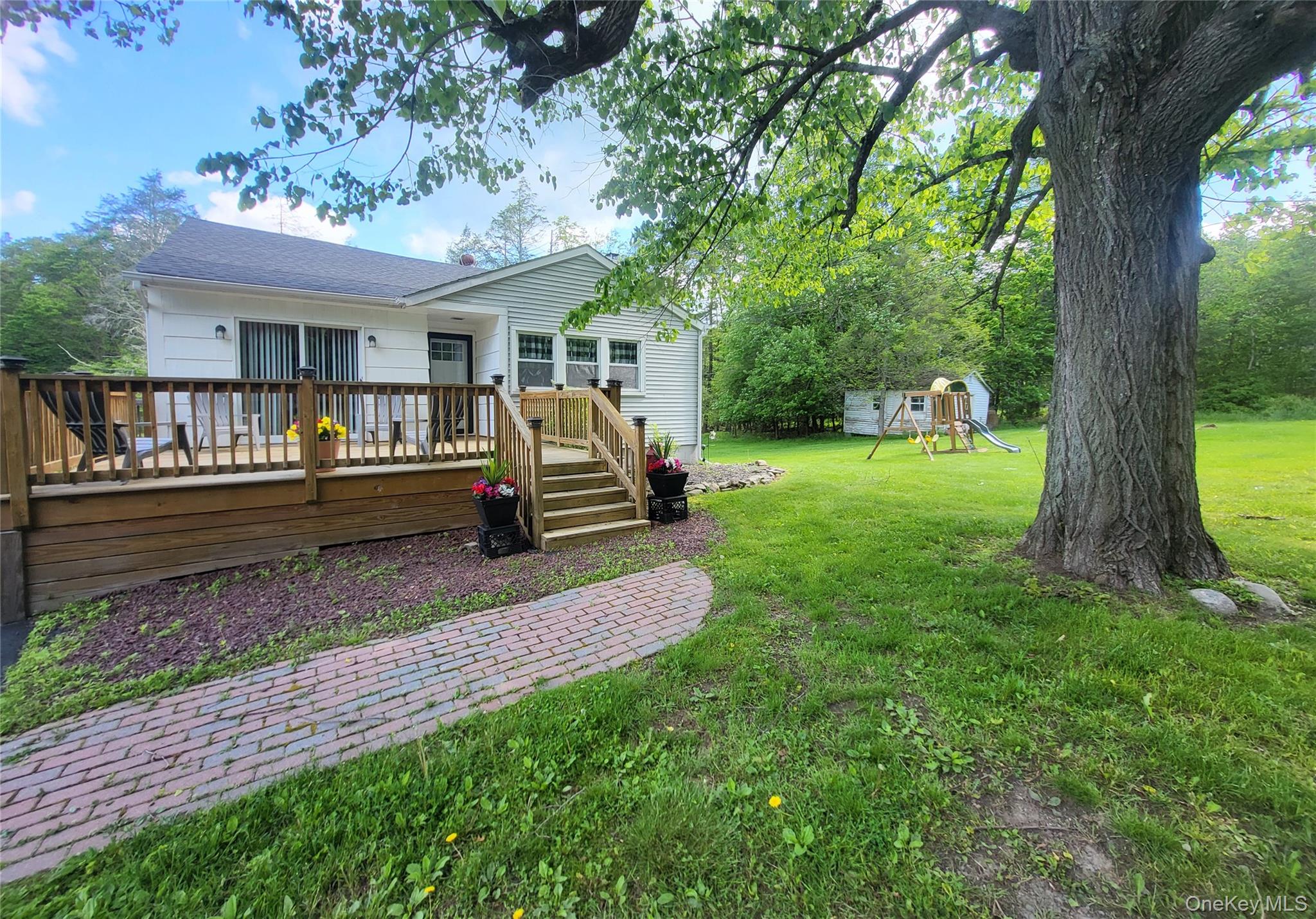 286 Dingle Daisy Road