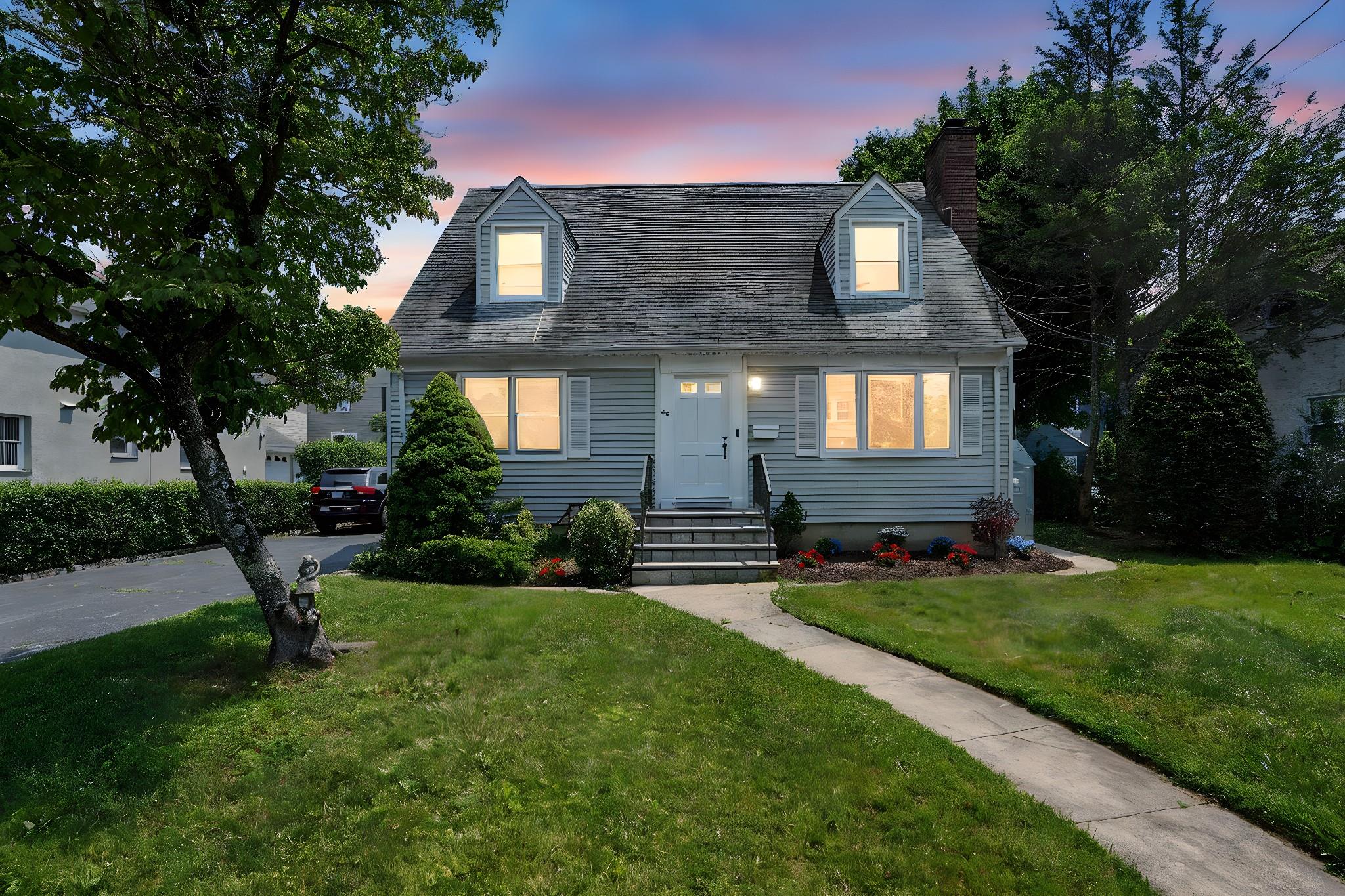 West Harrison, New York 10604, United States, 4 Bedrooms Bedrooms, ,2 BathroomsBathrooms,Residential,Pending,159060