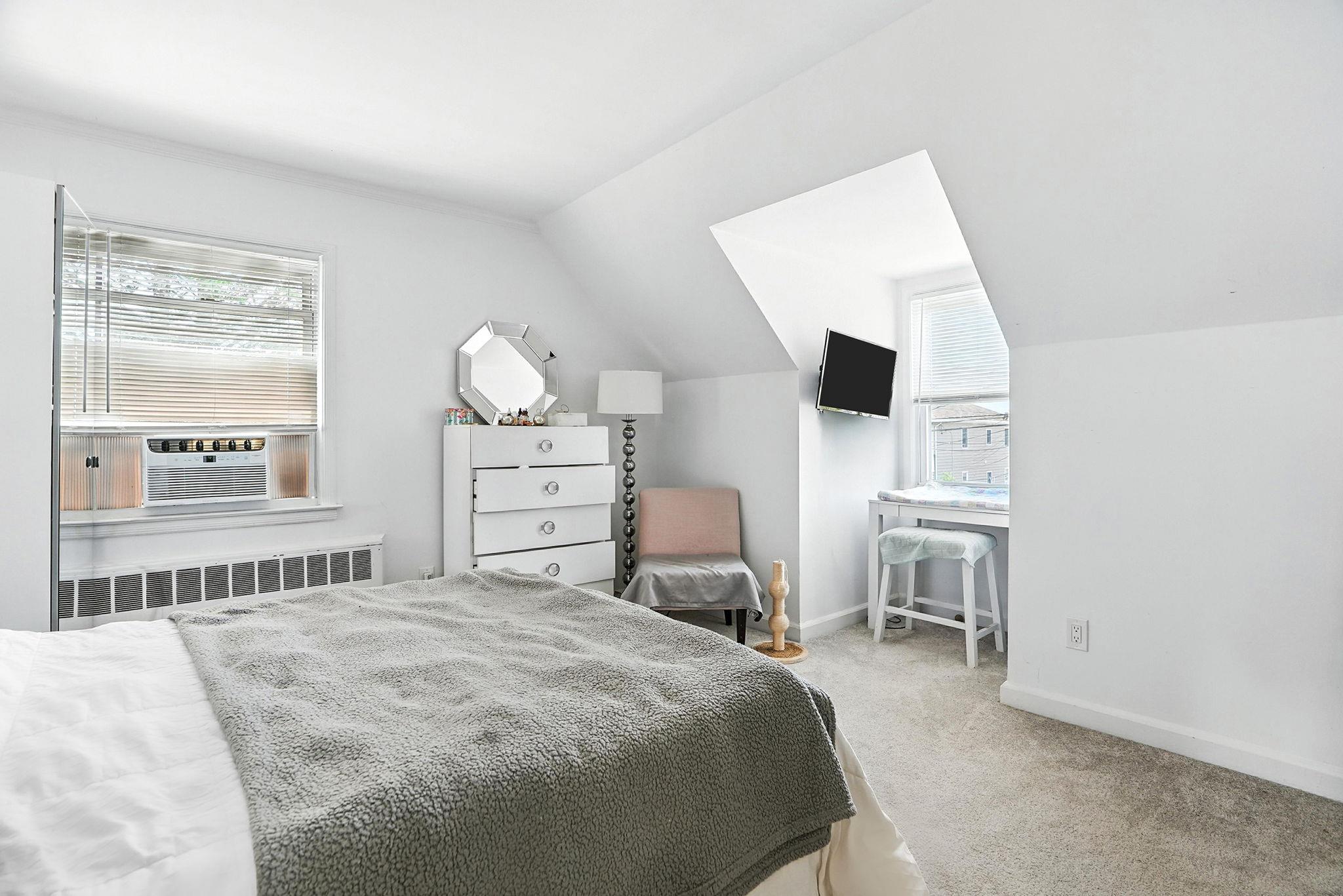 West Harrison, New York 10604, United States, 4 Bedrooms Bedrooms, ,2 BathroomsBathrooms,Residential,Pending,159060