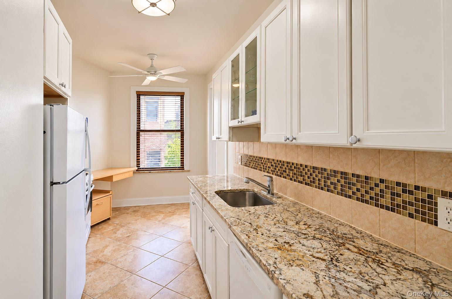 31 Pondfield Road West 51