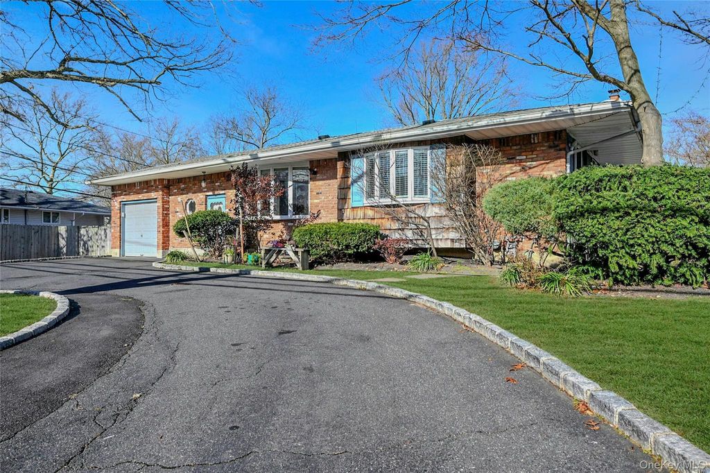 Photo of 133 Wolf Hill Road, Melville, NY 11747 (MLS # 942709)