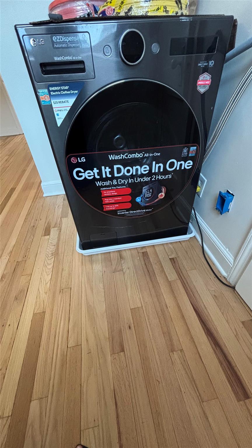 Huntington Station, New York 11746, United States, 1 Bedroom Bedrooms, ,1 BathroomBathrooms,Residential,Active,164108