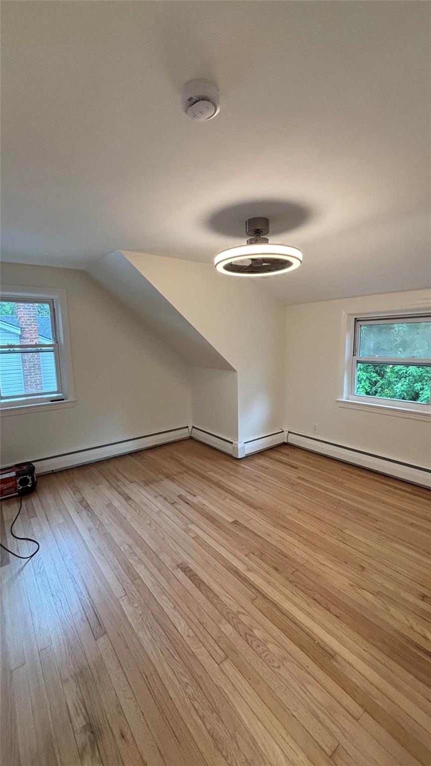 Huntington Station, New York 11746, United States, 1 Bedroom Bedrooms, ,1 BathroomBathrooms,Residential,Active,164108