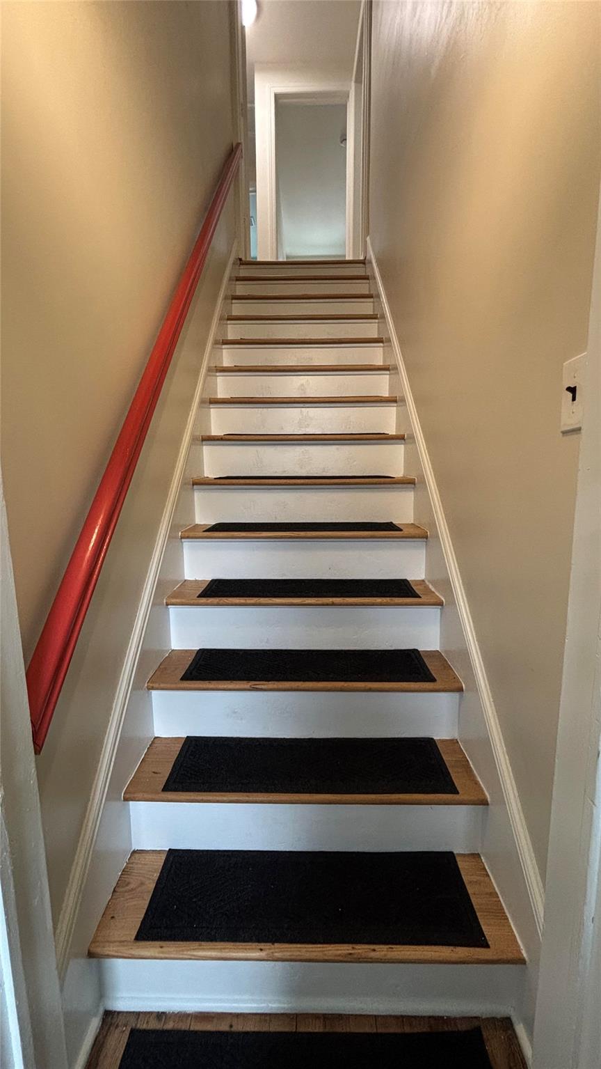 Huntington Station, New York 11746, United States, 1 Bedroom Bedrooms, ,1 BathroomBathrooms,Residential,Active,164108