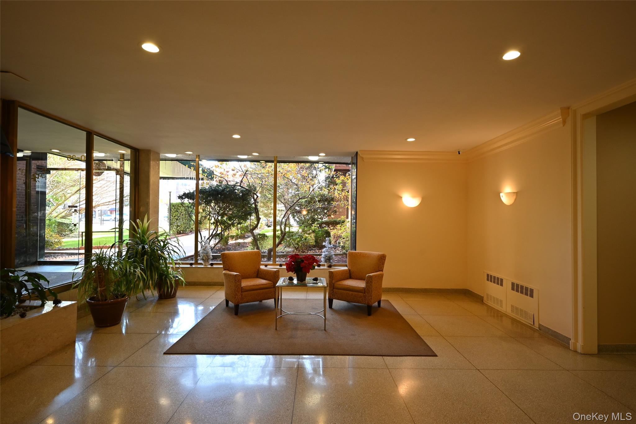 100-25 Queens Boulevard 7M