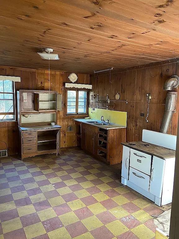 998 County Route 10 Corinth, Ny 12822, Call Listing Agent, New York image 9