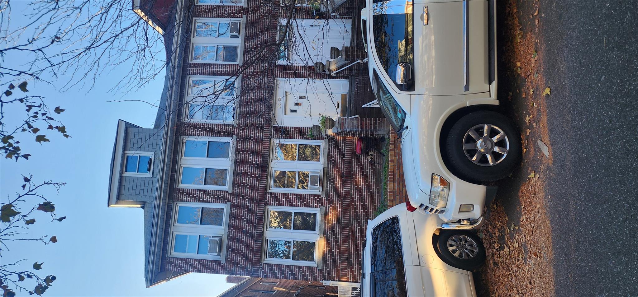 92 Street St, Jackson Heights, Queens, NY - 2 Bathrooms - 
