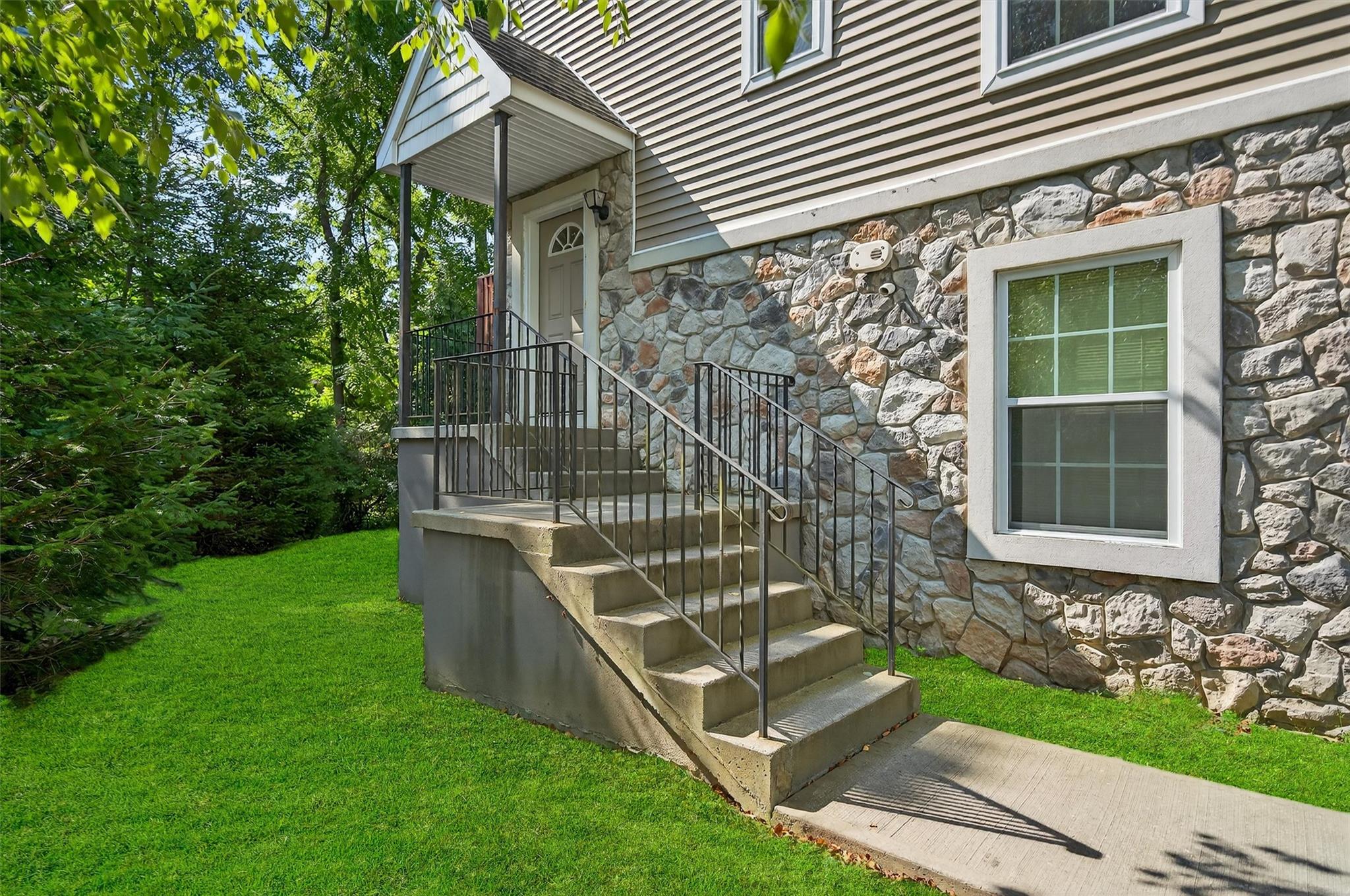 14 Hidden Creek Boulevard