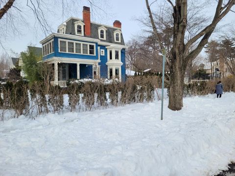 41 Hilton Avenue Garden City NY 11530