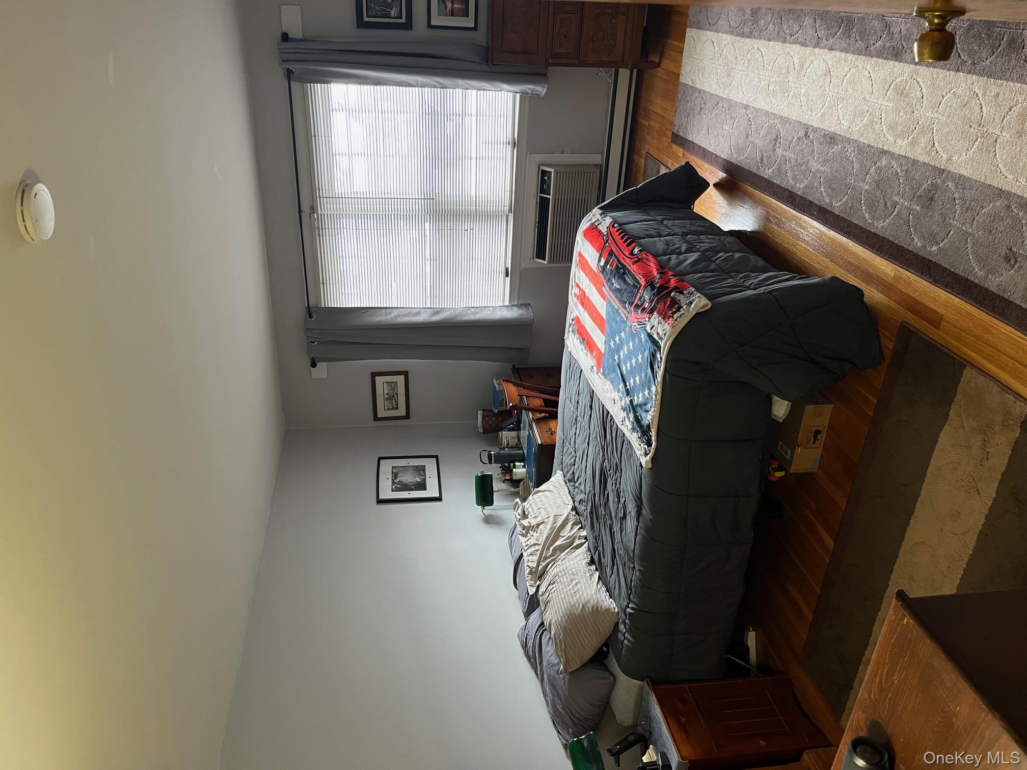 274 Hooker Avenue L2