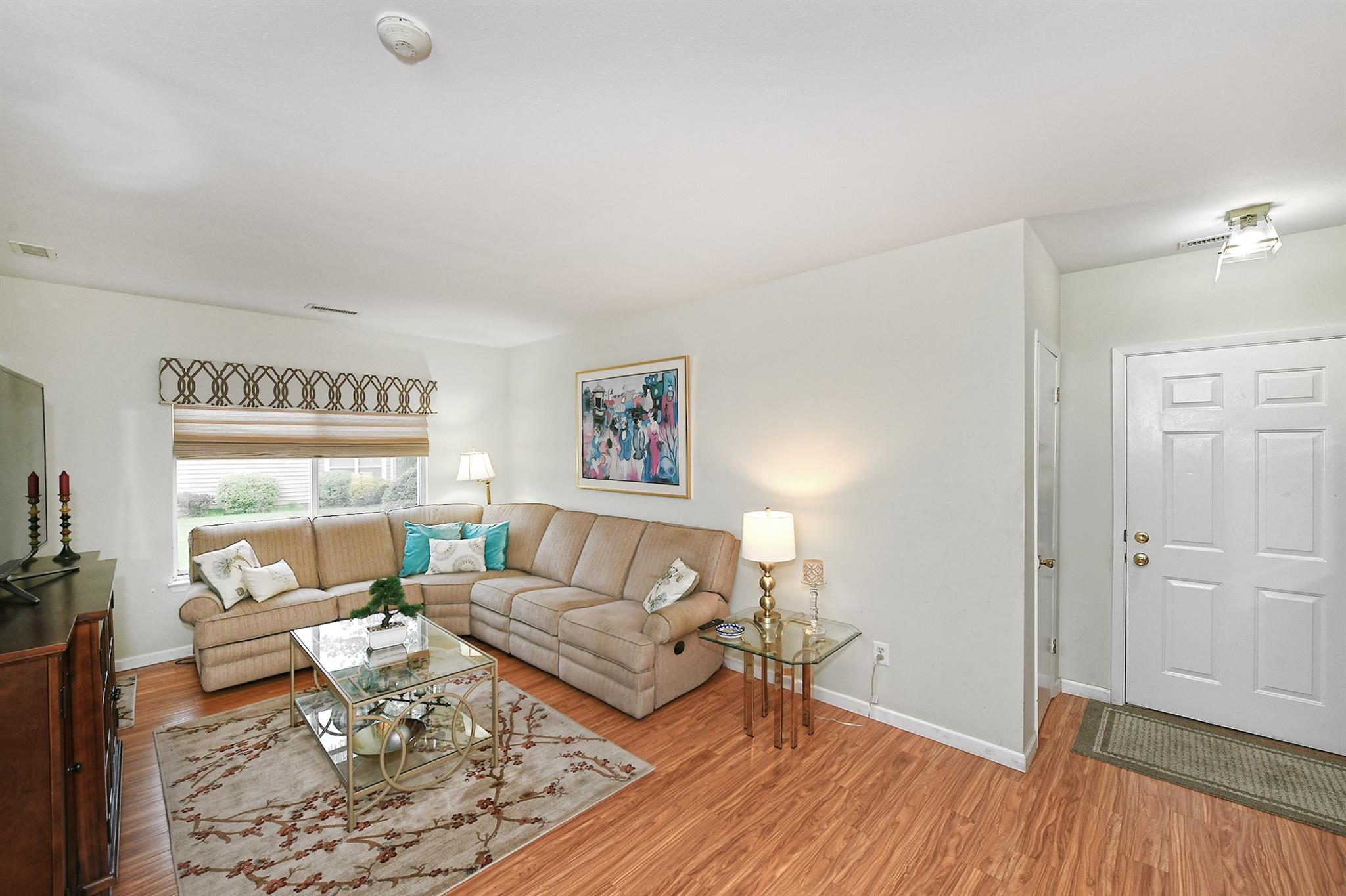 71 Eric Drive, Middle Island, New York image 5