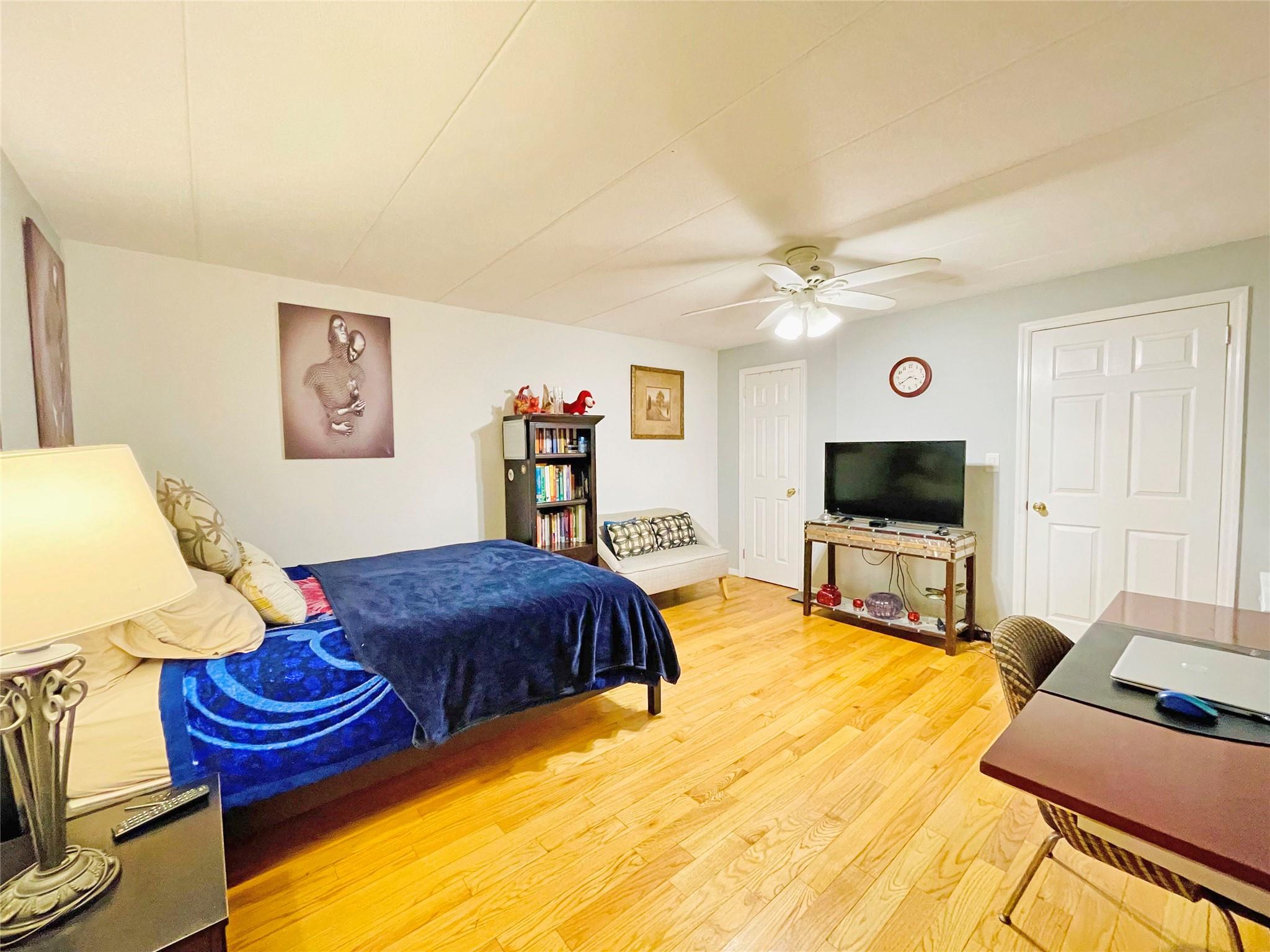 68-19 242nd Street #36A, Douglaston, New York image 25