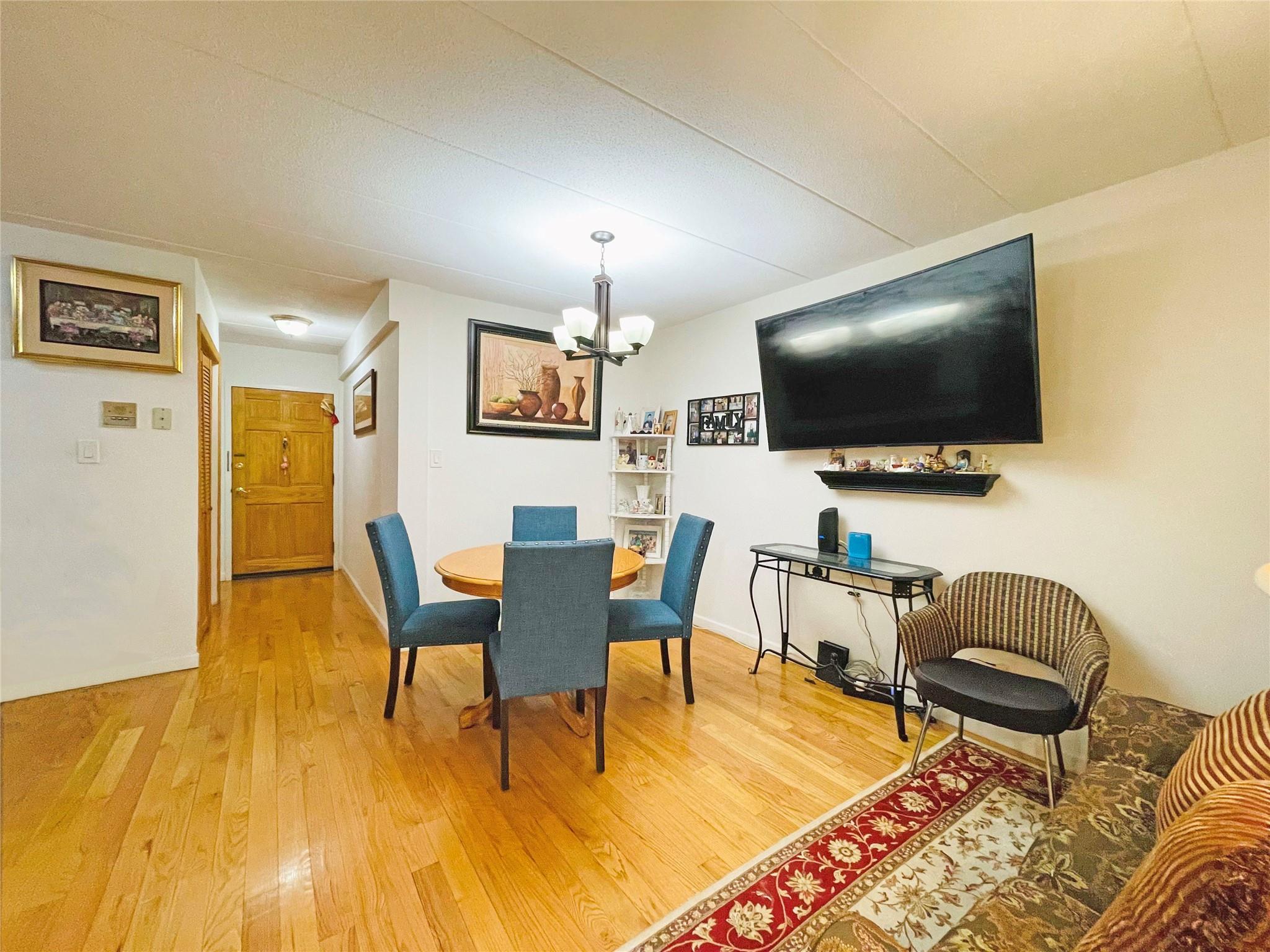 68-19 242nd Street #36A, Douglaston, New York image 3