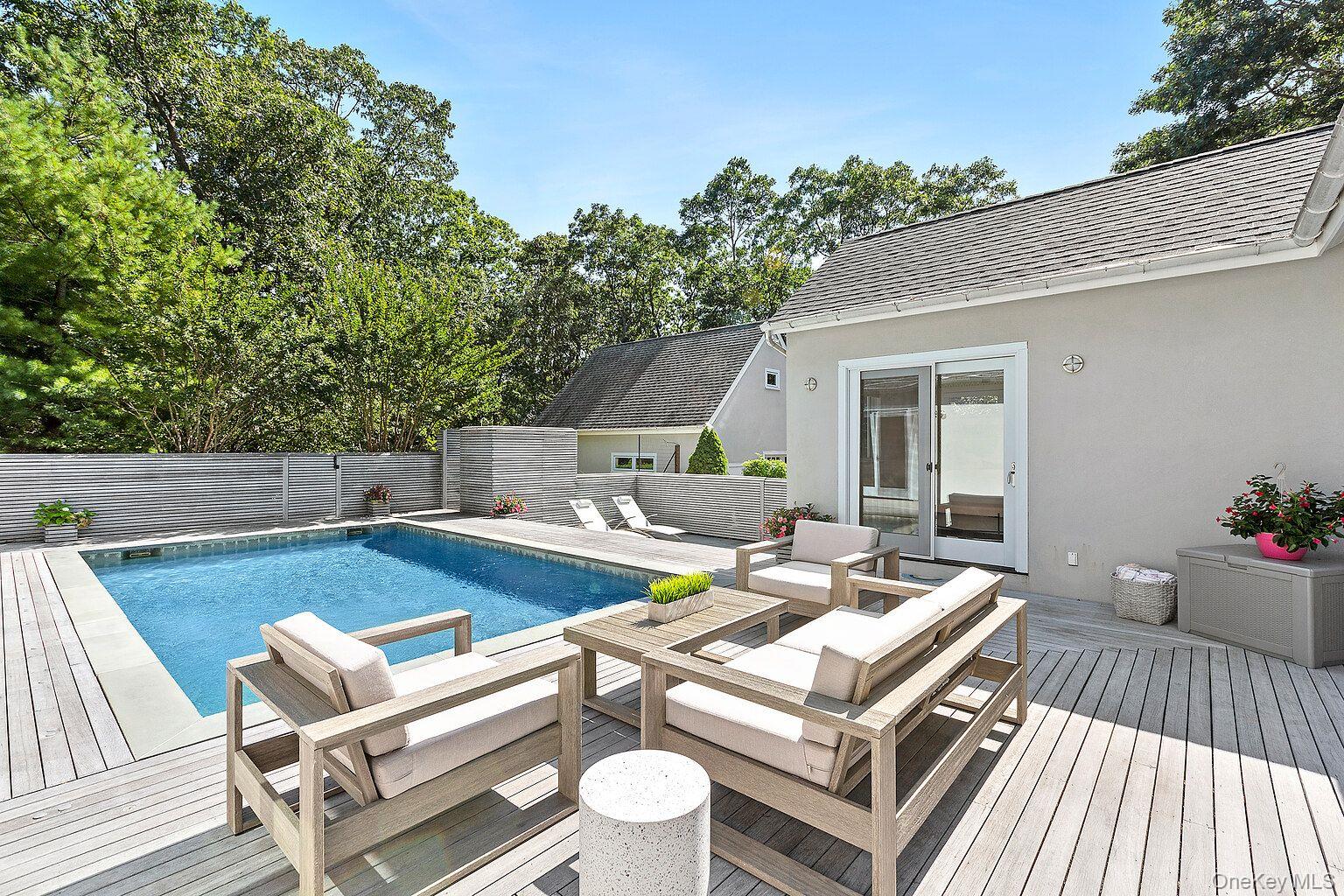 5 Rowman Court